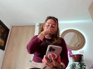 little_izzi on Chaturbate