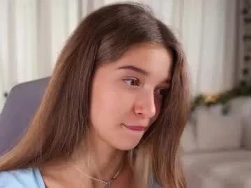 little_poetry on Chaturbate