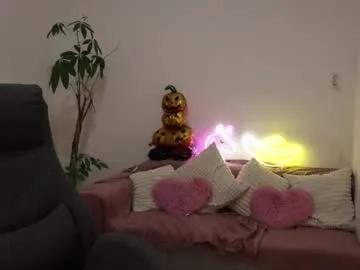 littlestellaspark on Chaturbate