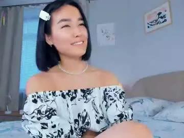 lora_lifelover on Chaturbate