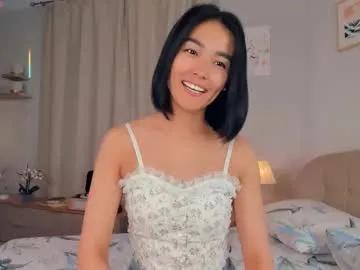 lora_lifelover on Chaturbate