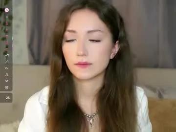 loriamarzinske on Chaturbate