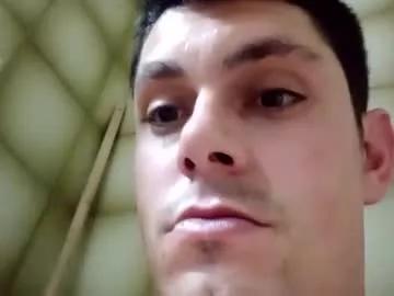 luis2423 on Chaturbate