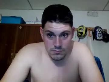 luis2423 on Chaturbate