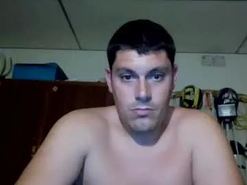 luis2423 on Chaturbate