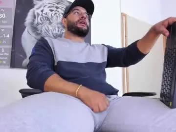 luke__09 on Chaturbate