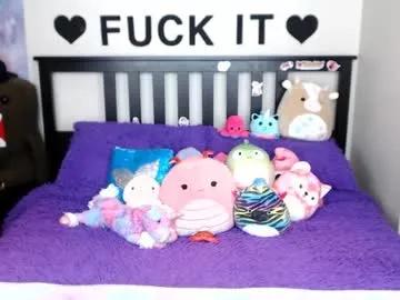 mackenziewolfe on Chaturbate