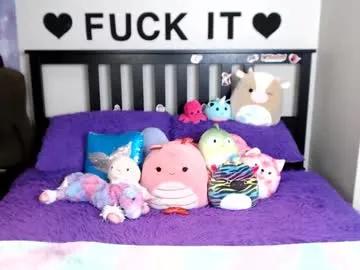 mackenziewolfe on Chaturbate