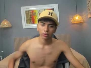 markbowie on Chaturbate