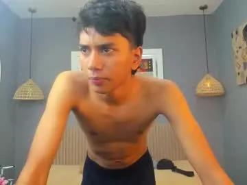 markbowie on Chaturbate