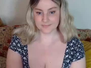 mathilde_solveig on Chaturbate