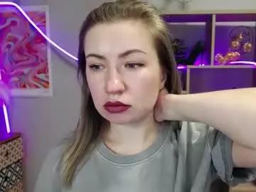 mia_luxx92 on Chaturbate