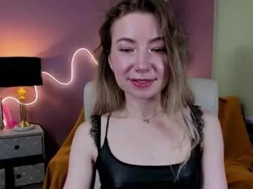 mia_luxx92 on Chaturbate
