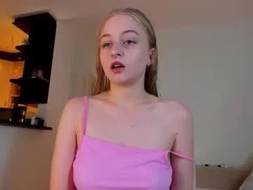 mia_meows on Chaturbate