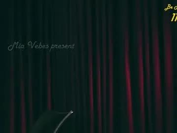 mia_vebes on Chaturbate