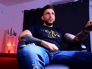 mightyaaron on Chaturbate