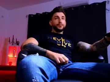 mightyaaron on Chaturbate