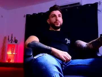 mightyaaron on Chaturbate