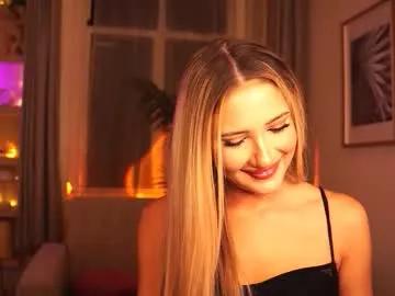 miumiiuu on Chaturbate