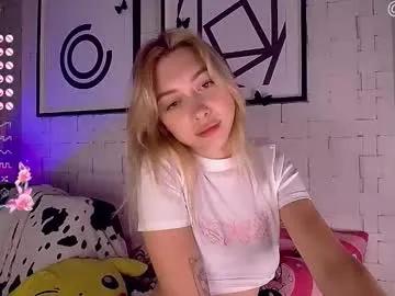 mynameisnikki_ on Chaturbate