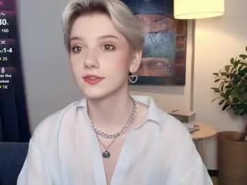 nakishacroshaw's avatar