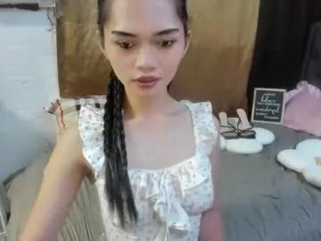 naughty_emmats on Chaturbate