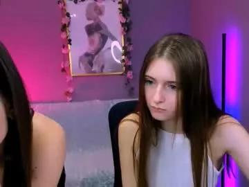 nekky_mouse — GOAL: tease tits [666 tokens remaining] hello!  feeling exciteeed #18 #pvt #nude #lovense #lesbian