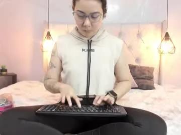 nezukokamado1_ on Chaturbate