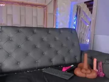 nicole_cooper_ on Chaturbate