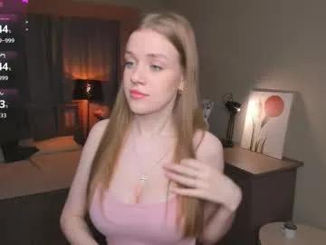 normaemans — GOAL: help me take off my bra [0 tokens remaining] Hello CB,Im Beatrice<3 im new here #18 #new #skinny #teen #bigboobs