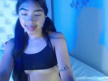 pocahontas_moon on Chaturbate