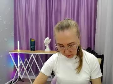 queen_a_n_i on Chaturbate