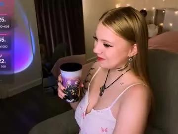 rabbyasti on Chaturbate