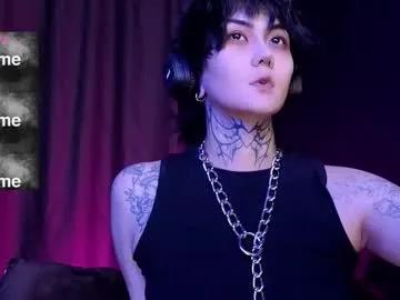 ravens_nest_ on Chaturbate