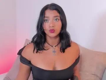 regina_noctixx on Chaturbate