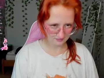 roniya_v on Chaturbate