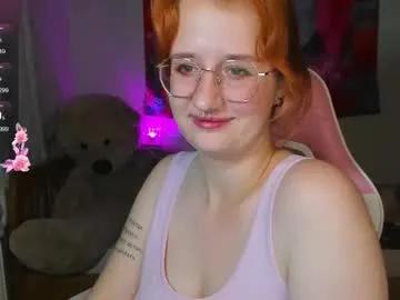 roniya_v on Chaturbate