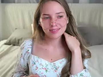 roxannastoo on Chaturbate