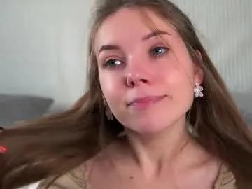 roxannastoo on Chaturbate