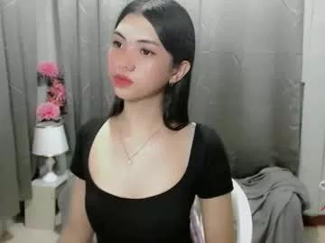 roxie_fuckdoll on Chaturbate