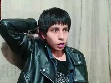 s_a_t_u_r_n on Chaturbate