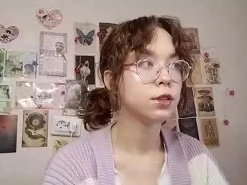 shy_kiss_twinkle_bloop on Chaturbate