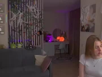 sofiapure18 on Chaturbate