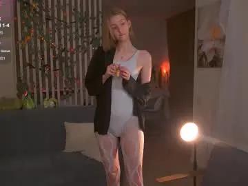 sofiapure18 on Chaturbate