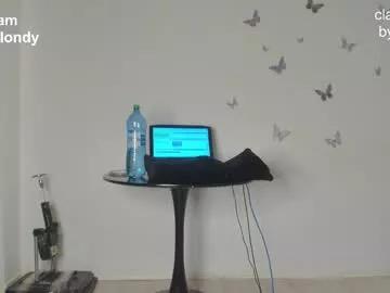 squirt_blondy on Chaturbate