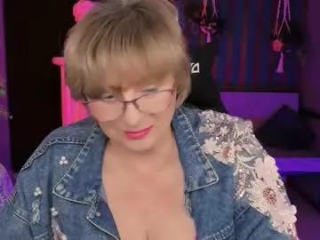 sugarvi on Chaturbate