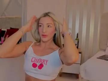 tayra_pradit on Chaturbate