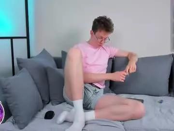 teddy_parker — GOAL: show feet [22 tokens remaining] hey! Im Teddy and Im new here. #bigcock #uncut #french #gay #lovense