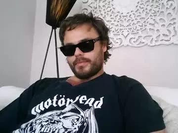 thinkingaboutthisnewgirl on Chaturbate