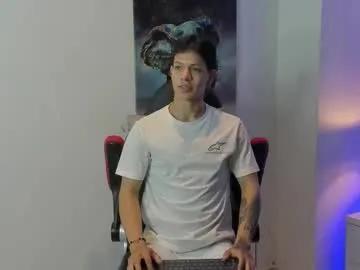 tony_petrov on Chaturbate